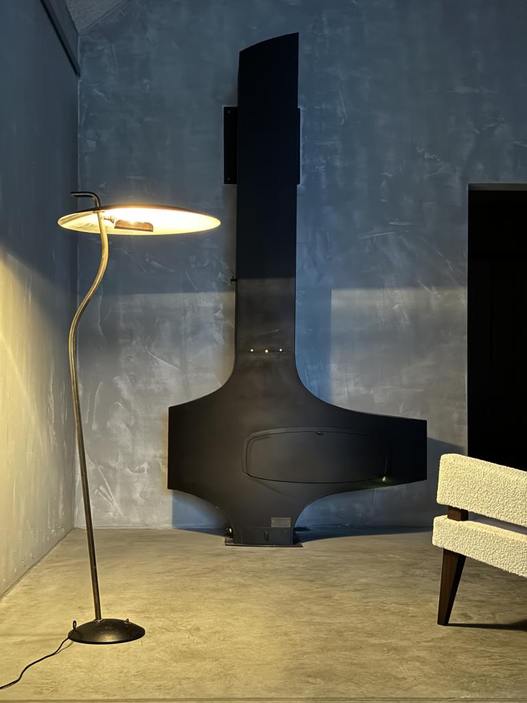 A Rare Floor Lamp Attributed to Gino Sarfatti