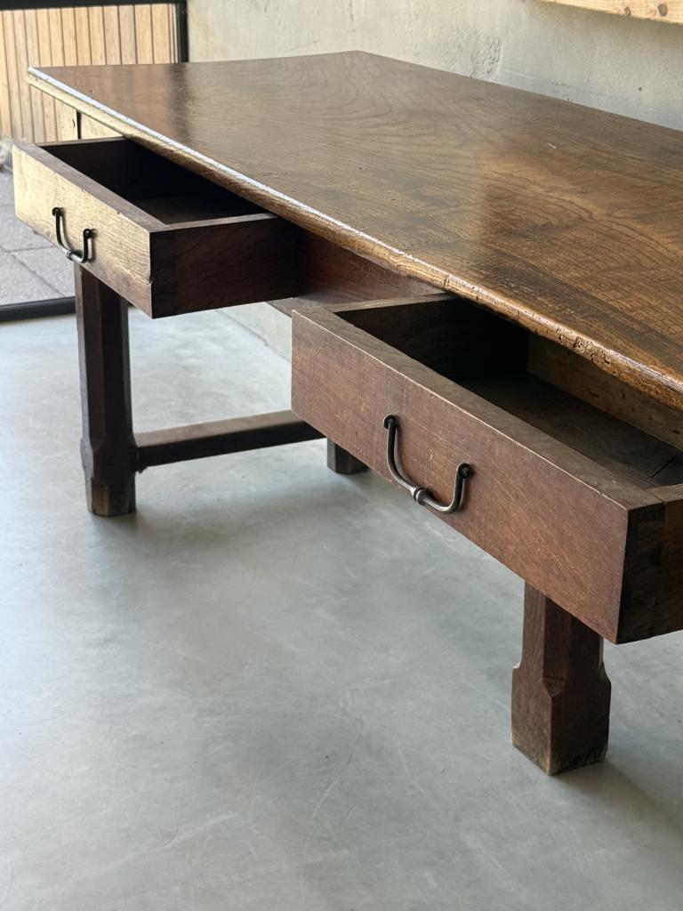An Early C18th Chestnut Table d’Office