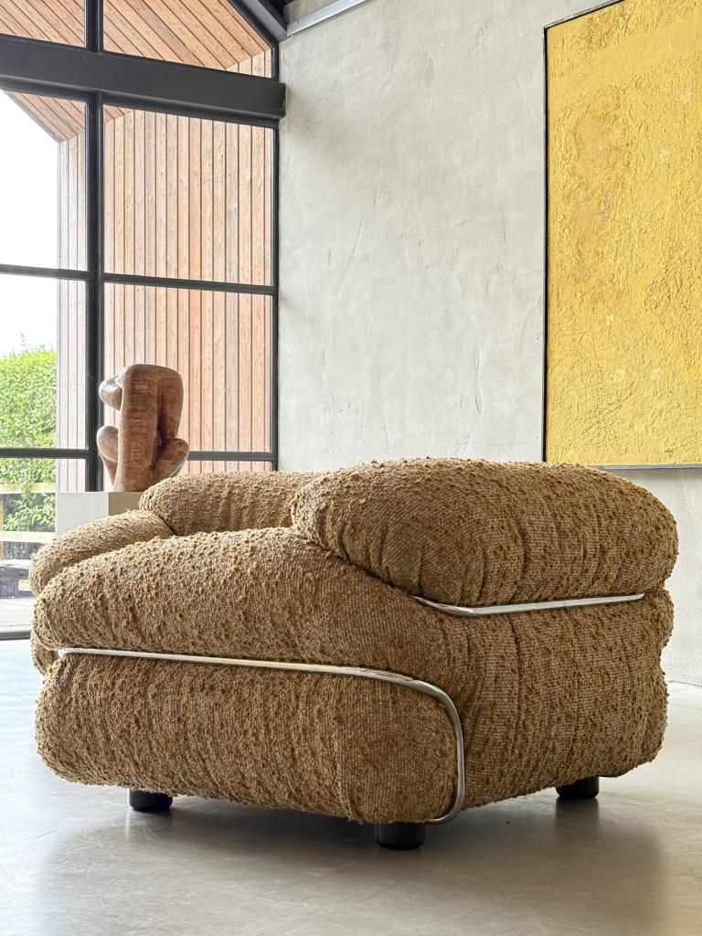 A Pair of Armchairs by Gianfranco Fratinni